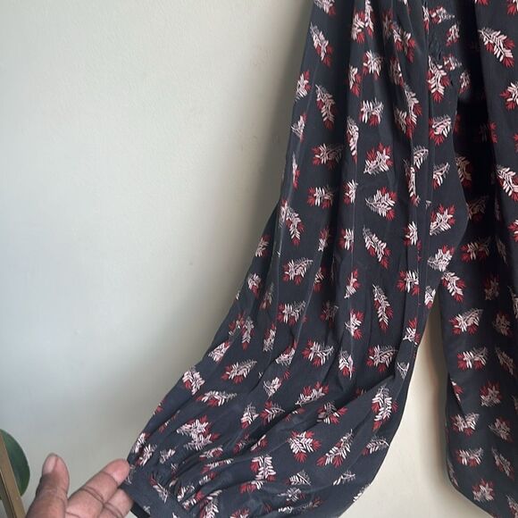 FRAME 100% SILK SMOCKED NOIR MULTI BLOUSE. S - Picture 4 of 8